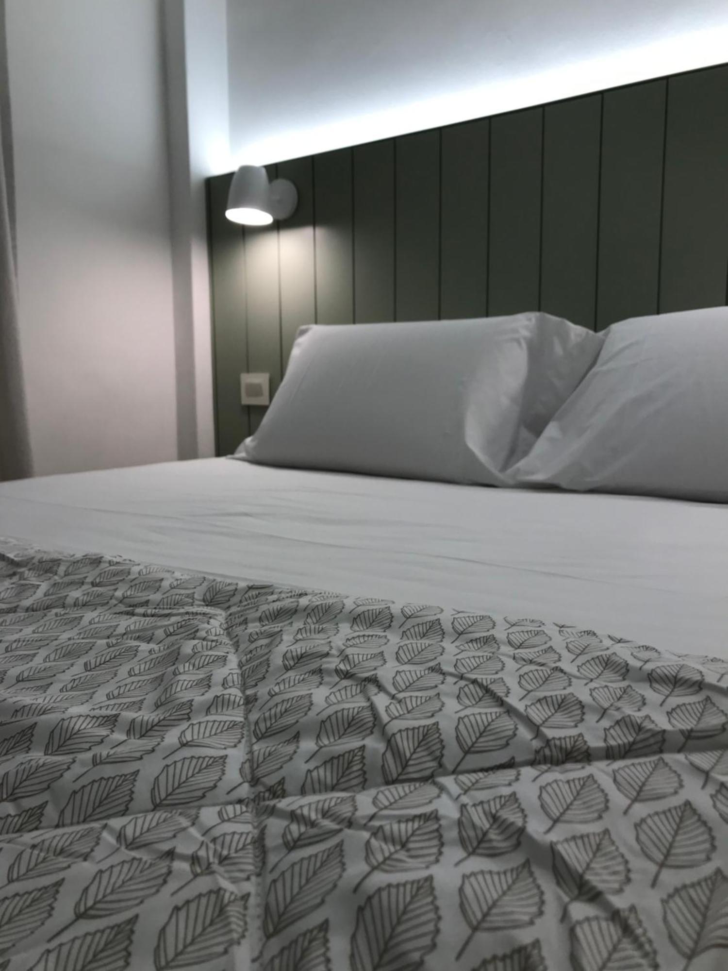 Fabulous And Quiet Apartment+Balcony In Barrio Norte. Your Easy Access To Buenos Aires! Kültér fotó