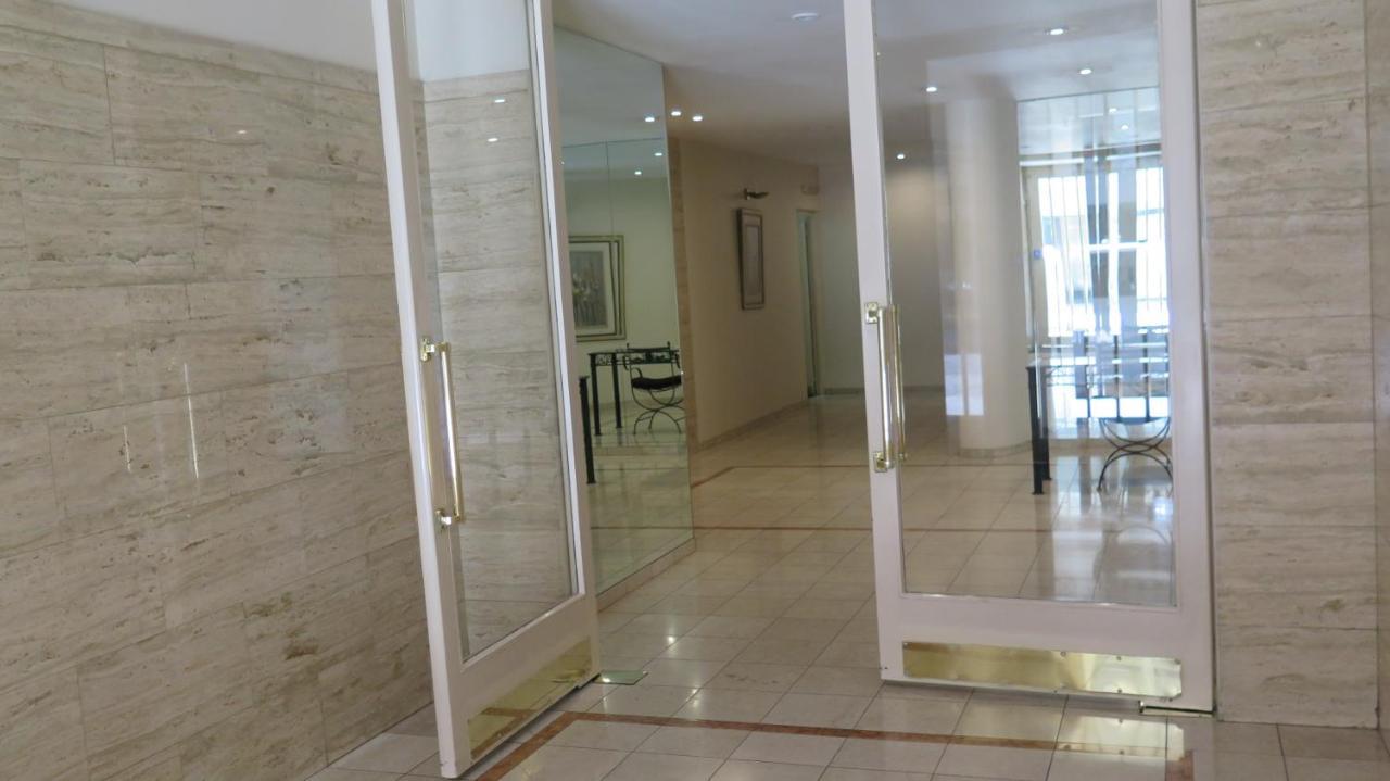 Fabulous And Quiet Apartment+Balcony In Barrio Norte. Your Easy Access To Buenos Aires! Kültér fotó